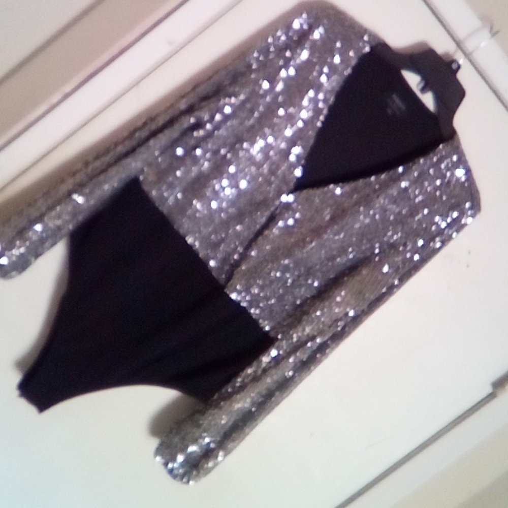 Blouse - Picture 4 of 6